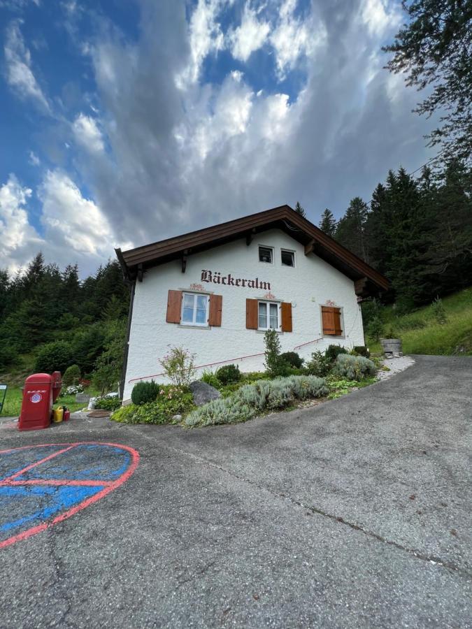 Baeckeralm - B&B 16 + Mittenwald Bagian luar foto