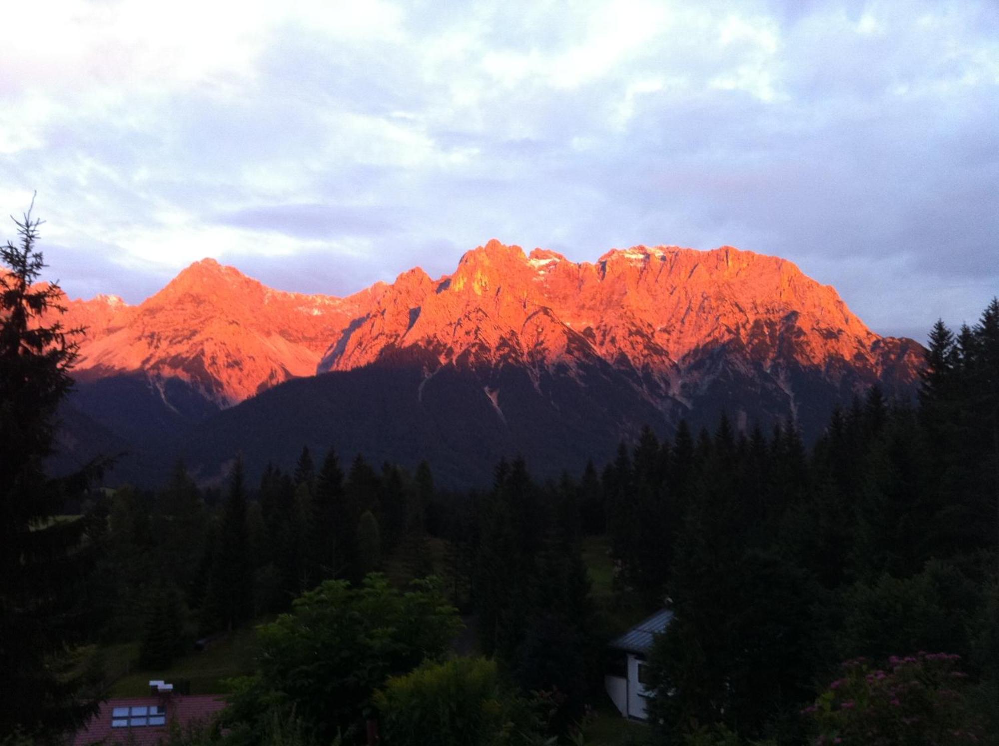 Baeckeralm - B&B 16 + Mittenwald Bagian luar foto