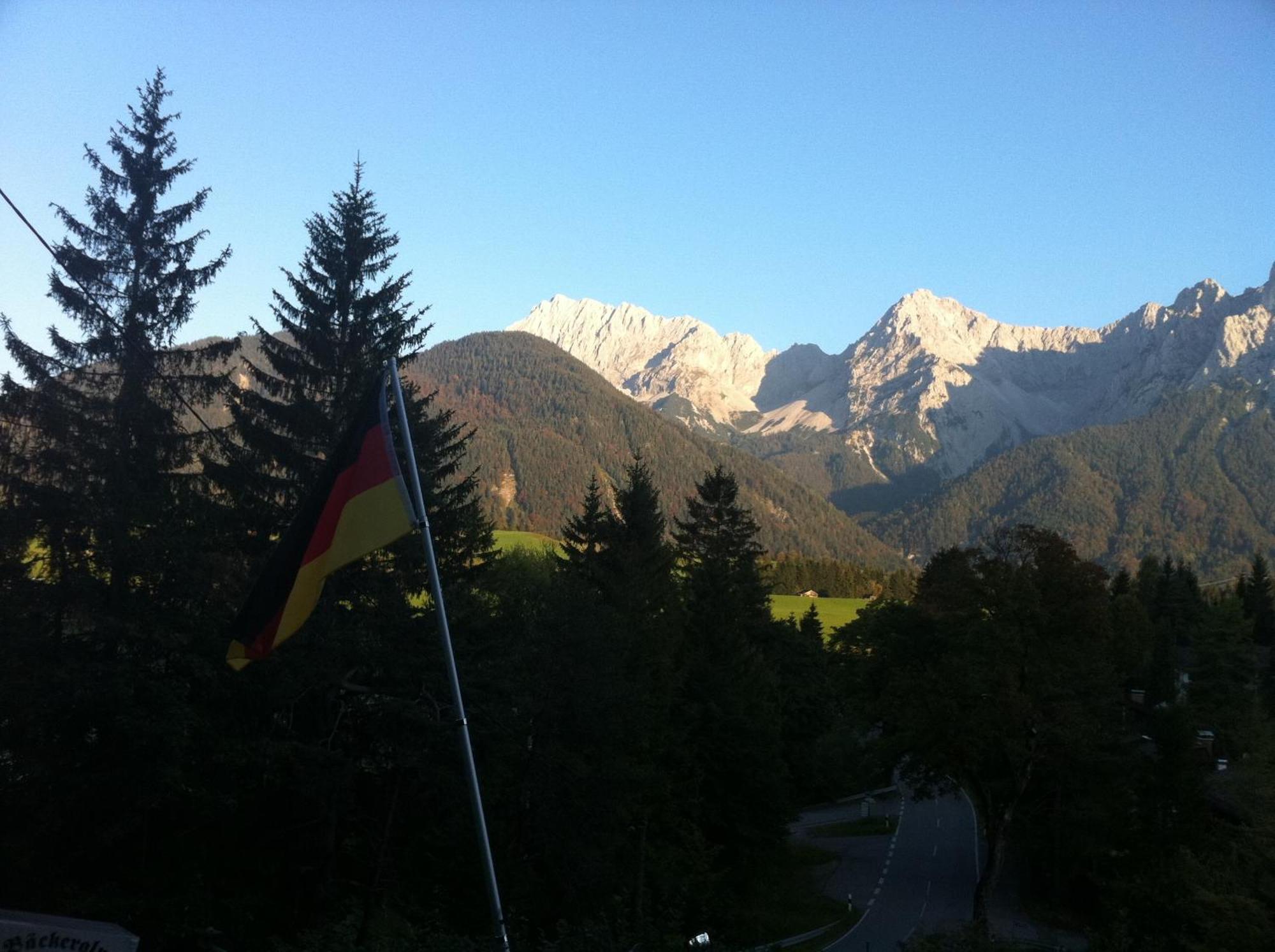 Baeckeralm - B&B 16 + Mittenwald Bagian luar foto