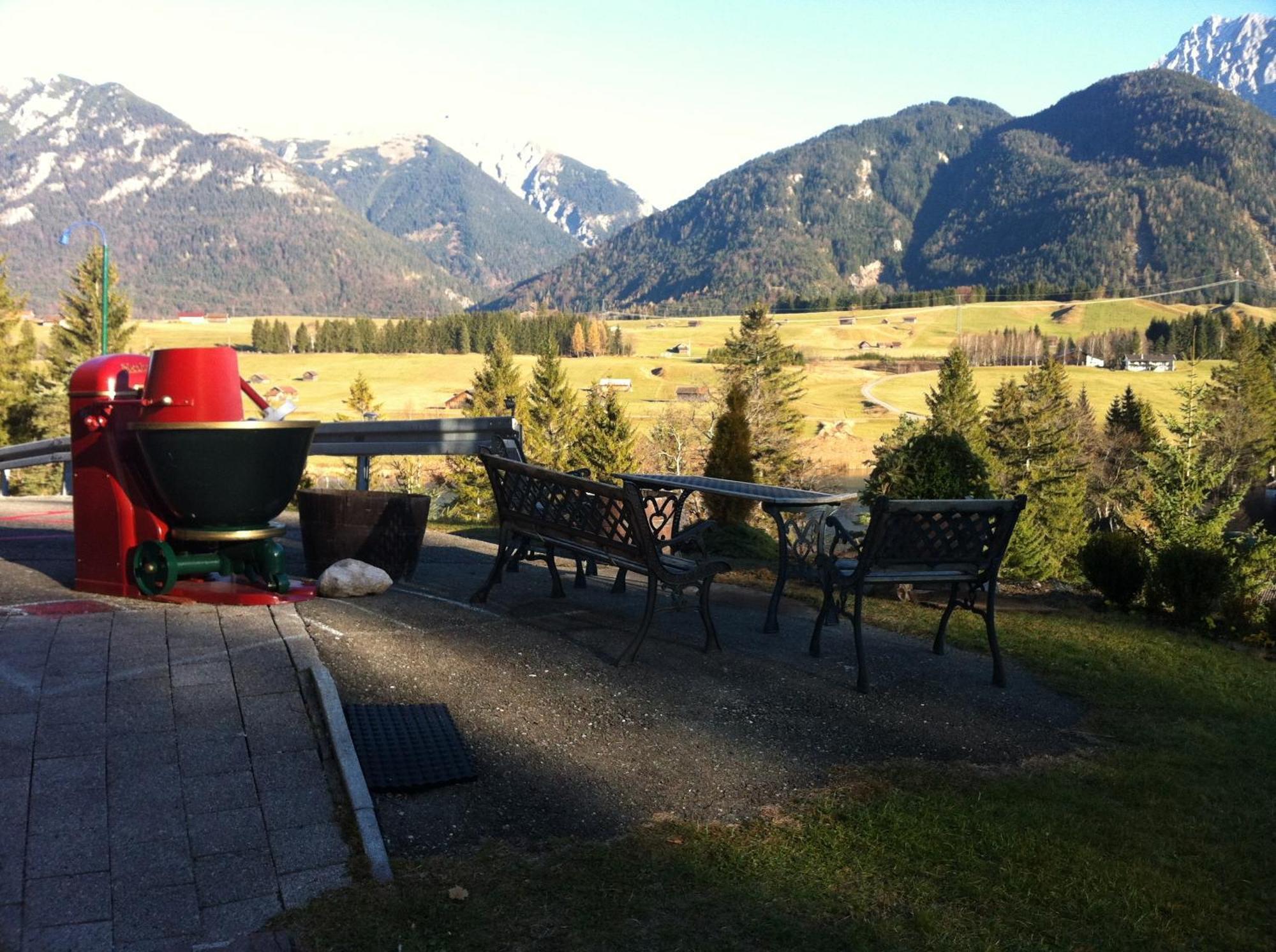 Baeckeralm - B&B 16 + Mittenwald Bagian luar foto