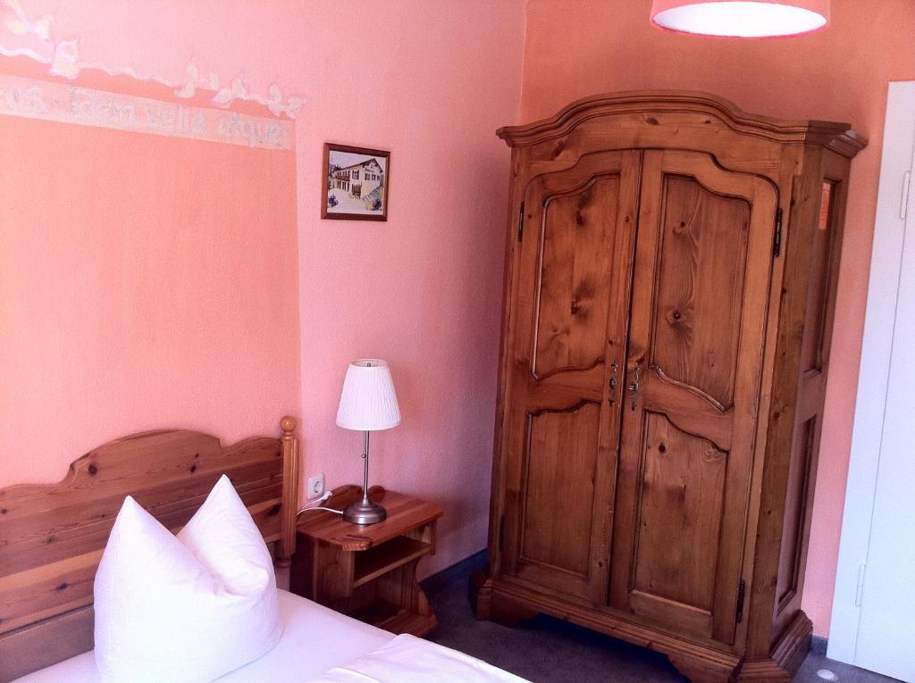 Baeckeralm - B&B 16 + Mittenwald Ruang foto
