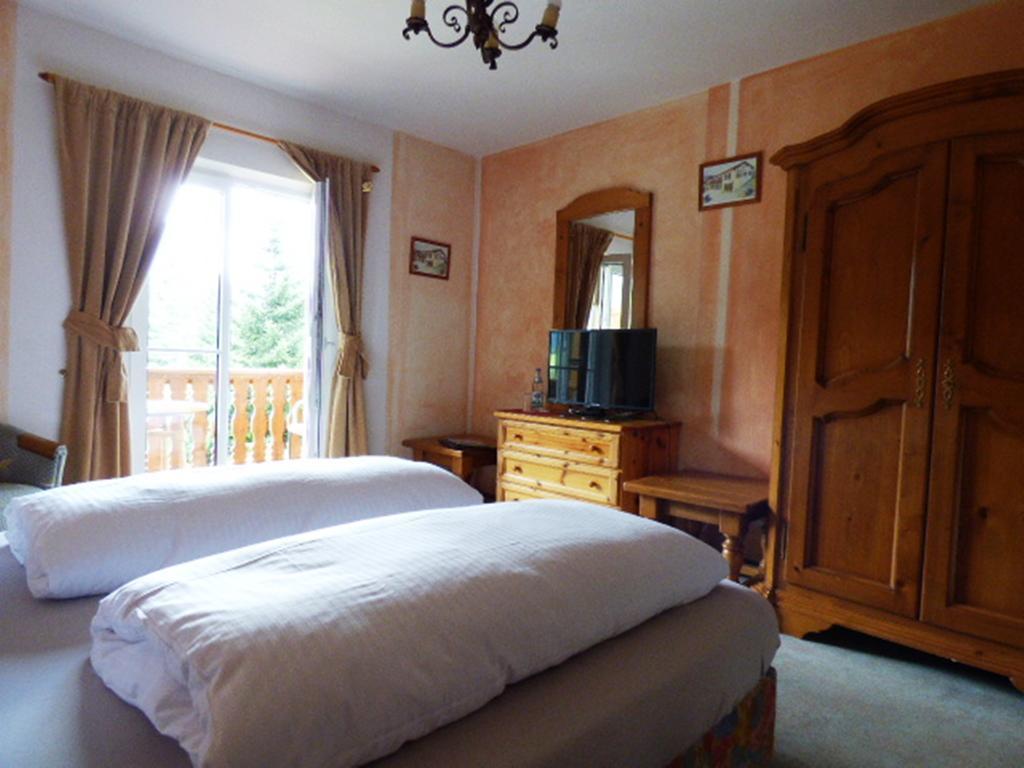 Baeckeralm - B&B 16 + Mittenwald Bagian luar foto
